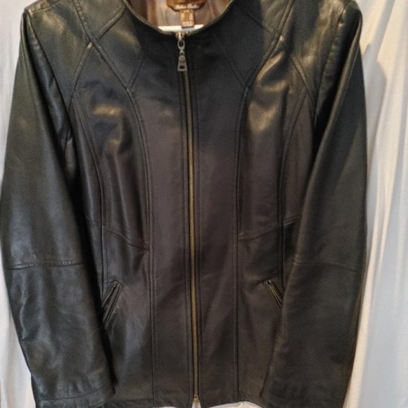 Danier Leather Bomber Jacket - Picture 6 of 6